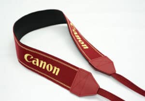 สายคล้องคอ Canon สีแดง Professional ของแท้ (Original)