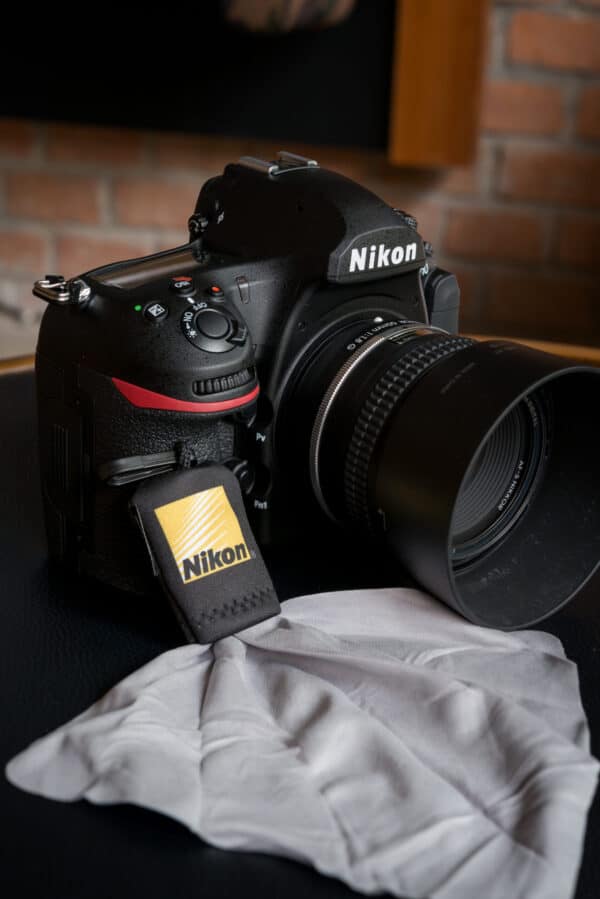 ผ้าเช็ดเลนส์ Nikon Micro Fiber