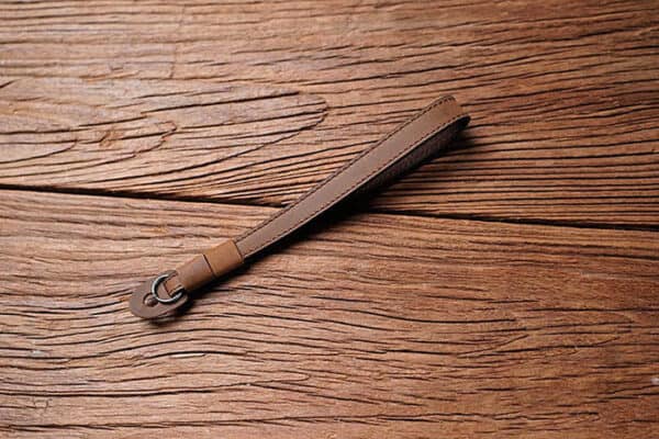 สายคล้องมือกล้องหนัง Mr.Stone Vintage Brown