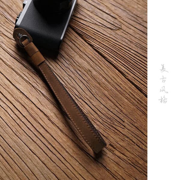 สายคล้องมือกล้องหนัง Mr.Stone Vintage Brown
