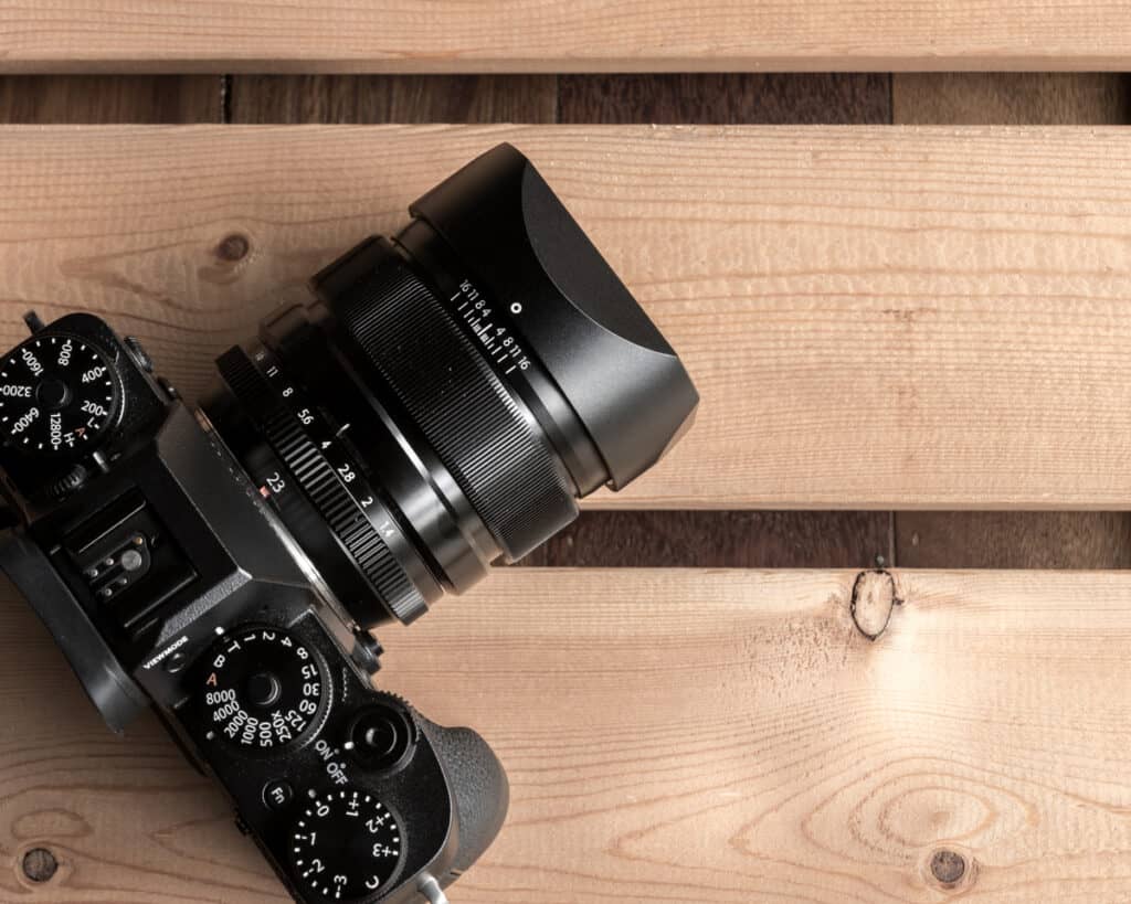 Paraluce Quadrato Haoge LH-X23B Per Obiettivi Fuji XF 23mm F1.4 E XF 56mm F1.2 - In Alluminio, Design A Baionetta