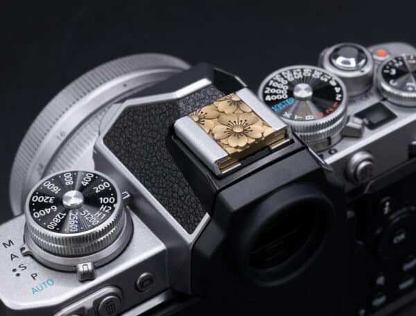 Hot Shoe Cover Flower Brass ปิดช่องแฟลช ทองเหลือง สีทอง Leica Q2 Q QP SL2S SL2 SL M10 M10P M10R Nikon Zfc