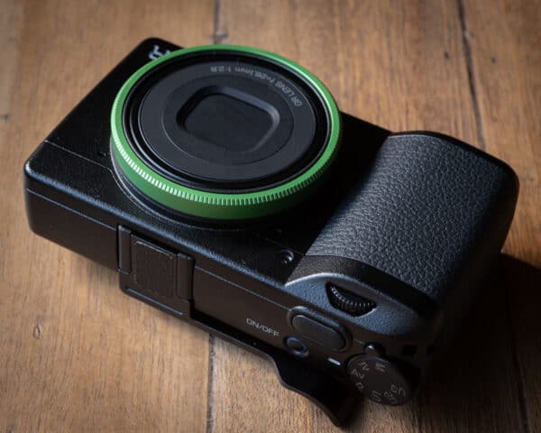 RICOH GRIIIX Ring Green แหวนกล้อง Ricoh GR3X สีเขียว จาก JJC RN-GR3X