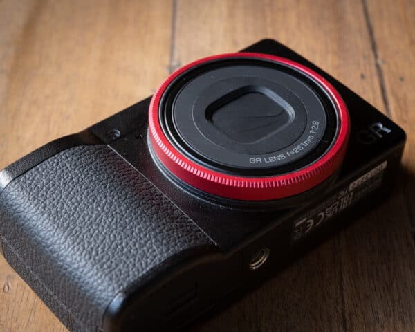 RICOH GRIIIX Ring Red แหวนกล้อง Ricoh GR3X สีแดง จาก JJC RN-GR3X