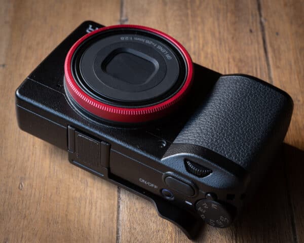 RICOH GRIIIX Ring Red แหวนกล้อง Ricoh GR3X สีแดง จาก JJC RN-GR3X