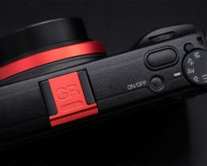 ชุดวงแหวน Ricoh GR3X สีแดง พร้อม Hot Shoe Cover จาก iCool