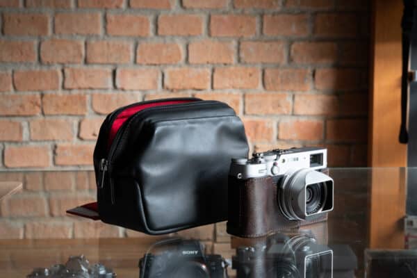 Cam-in Leather Pouch Small กระเป๋าใส่กล้องหนังแท้ Size Small Fuji X100