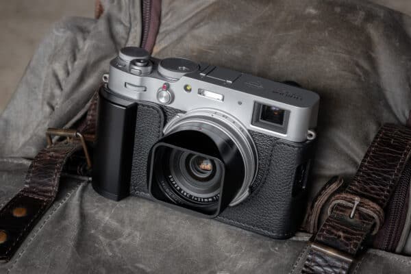 SquareHood MKIII Fuji X100V สีดำ ฮูดเหลี่ยม พร้อม Adapter Ring