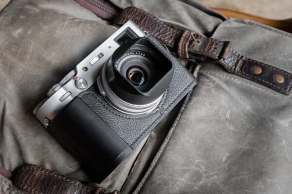 SquareHood MKIII Fuji X100V สีดำ ฮูดเหลี่ยม พร้อม Adapter Ring