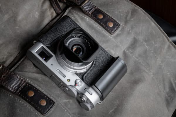 SquareHood MKIII Fuji X100V สีดำ ฮูดเหลี่ยม พร้อม Adapter Ring