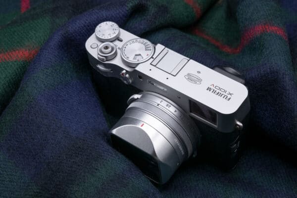 SquareHood MKIII Fuji X100V สีเงิน ฮูดเหลี่ยม พร้อม Adapter Ring