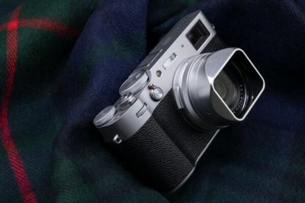 SquareHood MKIII Fuji X100V สีเงิน ฮูดเหลี่ยม พร้อม Adapter Ring