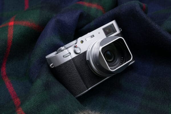 SquareHood MKIII Fuji X100V สีเงิน ฮูดเหลี่ยม พร้อม Adapter Ring