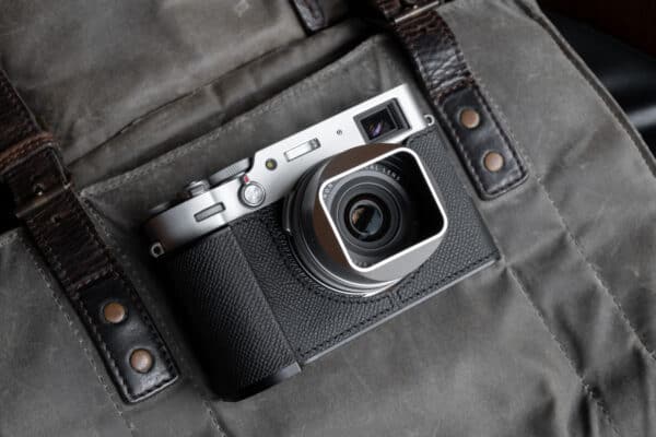 SquareHood MKIII Fuji X100V สีเงิน ฮูดเหลี่ยม พร้อม Adapter Ring