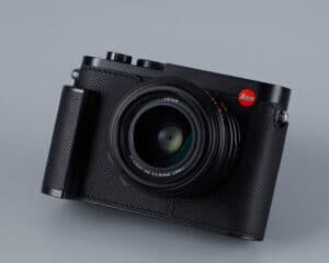 เคส Leica Q สีดำ Milicase มีกริป (ใช้ได้เฉพาะ Leica Q/QP เท่านั้น)