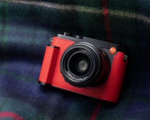 เคส Leica Q2 สีแดง Milicase มีกริป สำหรับ Leica Q2 Q QP