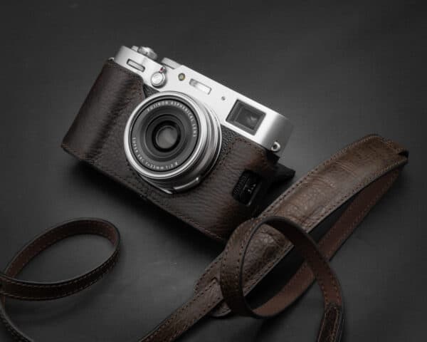 เคส FUJI X100V Vintage Brown หนังแท้สีน้ำตาล พร้อมสายคล้องกล้อง