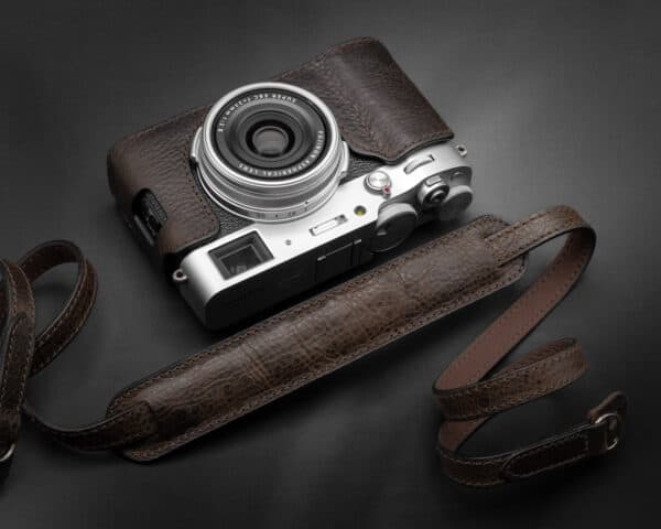 เคส FUJI X100V Vintage Brown หนังแท้สีน้ำตาล พร้อมสายคล้องกล้อง
