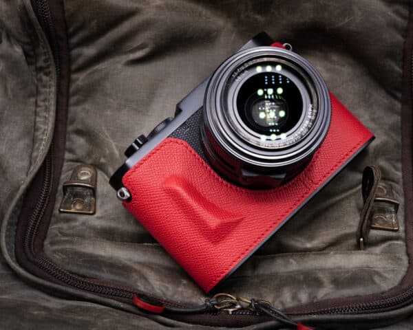 เคส Leica Q2 Red Milicase ไม่มีกริป สำหรับ Leica Q2 Q QP