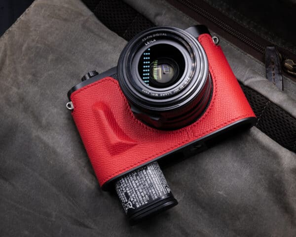 เคส Leica Q2 Red Milicase ไม่มีกริป สำหรับ Leica Q2 Q QP