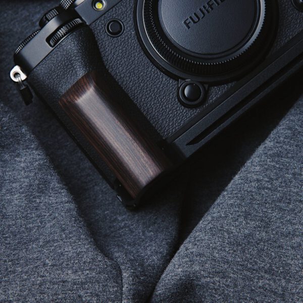 กริปไม้ FUJI XT5 Ebony Hand Grip จาก King