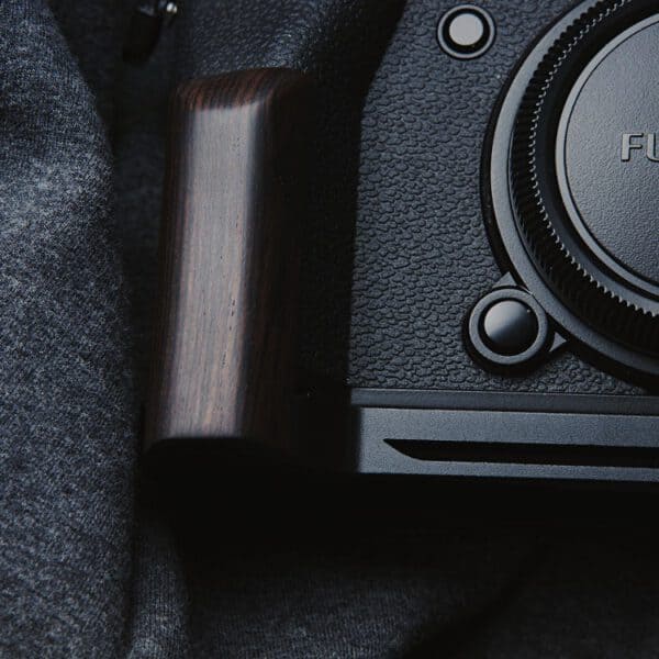 กริปไม้ FUJI XT5 Ebony Hand Grip จาก King