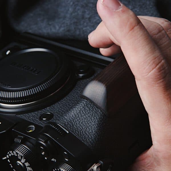กริปไม้ FUJI XT5 Ebony Hand Grip จาก King