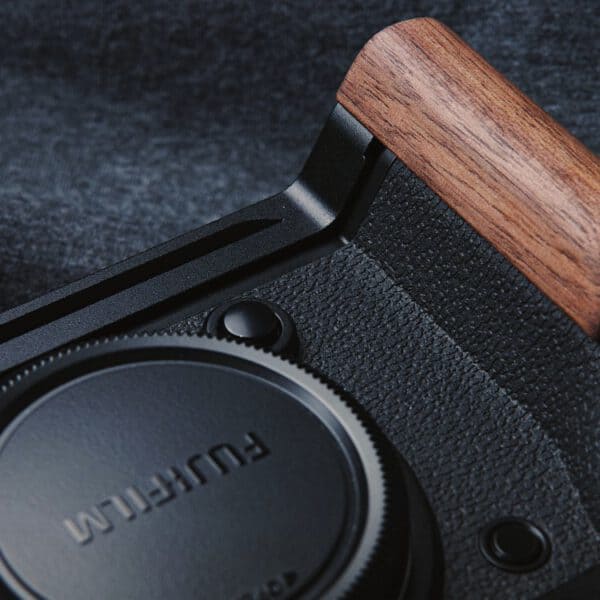 กริปไม้ FUJI XT5 Walnut Hand Grip จาก King