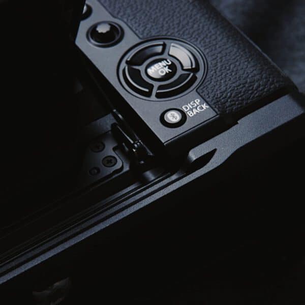กริปไม้ FUJI XT5 Walnut Hand Grip จาก King