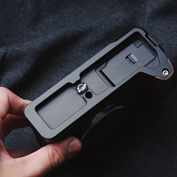 กริปไม้ FUJI XT5 Walnut Hand Grip จาก King