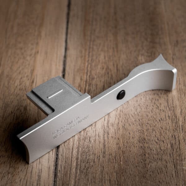 Thumb Rest Leica Q2 Silver ที่พักนิ้วสีเงิน จาก Super Star
