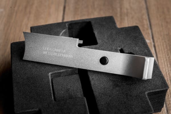 Thumb Rest Leica Q2 Silver ที่พักนิ้วสีเงิน จาก Super Star