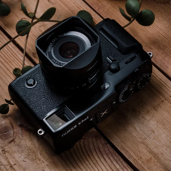 SquareHood Fuji 18mm F2 Lens Hood ฮูดเหลี่ยม