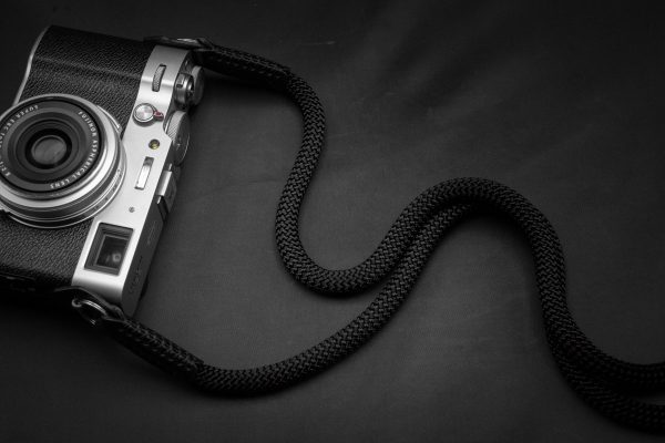 สายคล้องกล้องเชือก MostTap สีดำ ปลายห่วง Premium Rope Strap