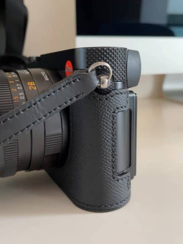 เคส Leica Q3 สีดำ Milicase มีกริป สำหรับ Leica Q3