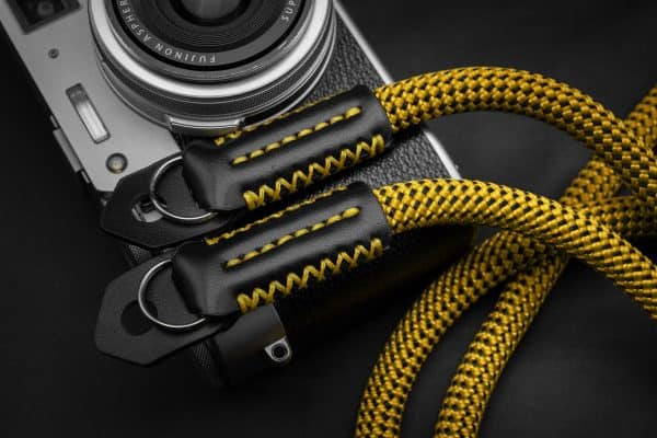 สายคล้องกล้องเชือก MostTap สีแดง ปลายห่วง Premium Rope Strap