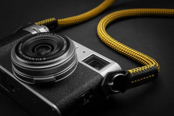 สายคล้องกล้องเชือก MostTap สีแดง ปลายห่วง Premium Rope Strap