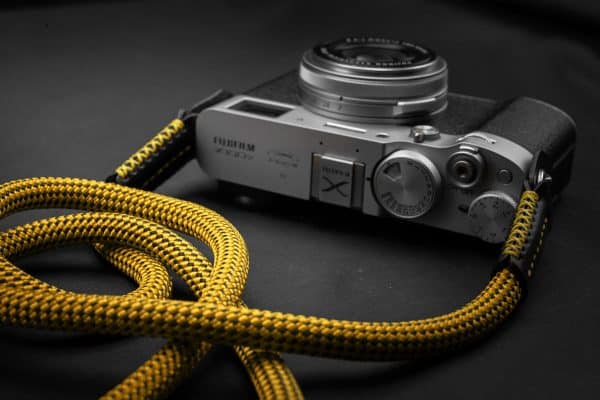 สายคล้องกล้องเชือก MostTap สีแดง ปลายห่วง Premium Rope Strap