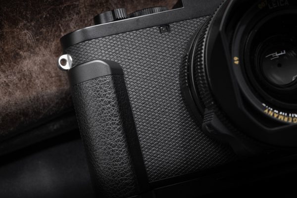 กริป Leica Q3 Hand Grip จาก JJC HG-Q3