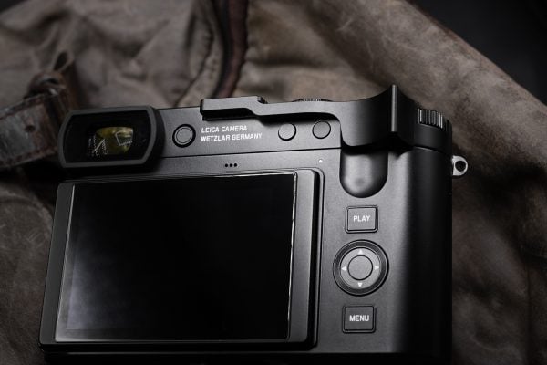 ที่พักนิ้ว Leica Q3 Thumb Grip สีดำ จาก JJC TA-Q3