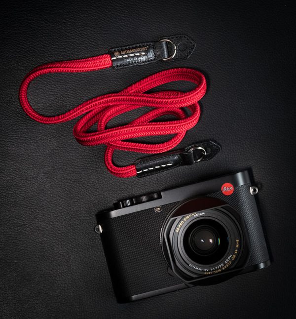 สายคล้องกล้อง Artisan & Artist ACAM310N Red สีแดง