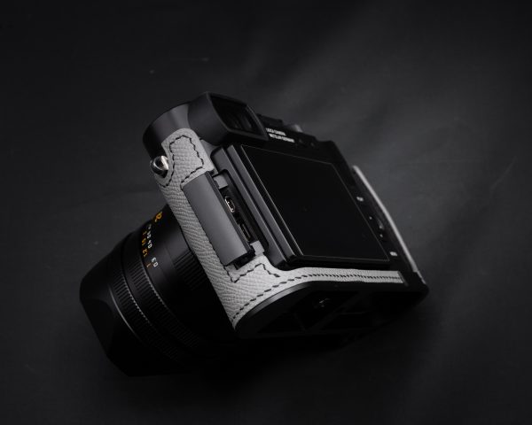 Case Leica Q3 Gray Kontice เคสหนังแท้ สีเทา มีกริป สำหรับ Leica Q3