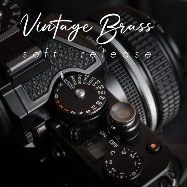 ปุ่มกล้องทองเหลืองรมดำ Vintage Brass Soft Release Button
