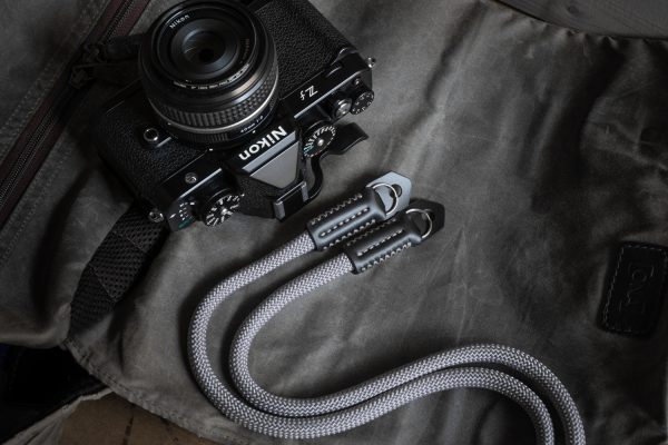 สายคล้องกล้องเชือก MostTap สีเทา ปลายห่วง Premium Rope Strap