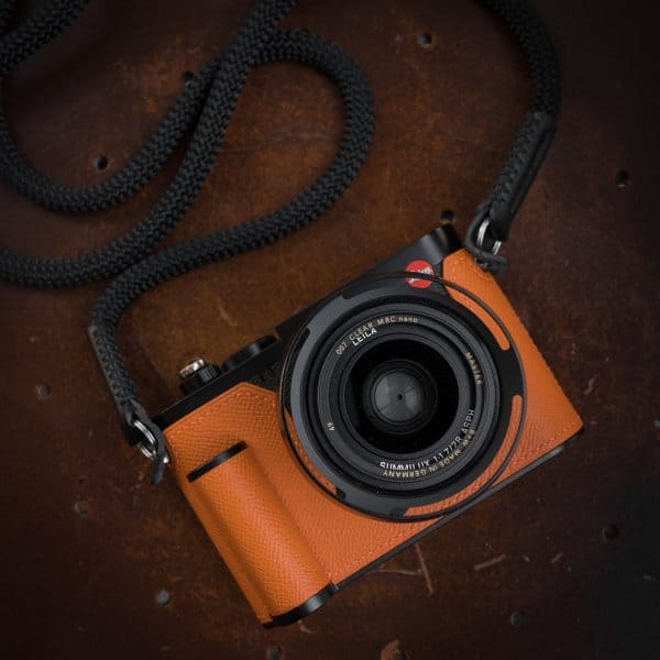 Case Leica Q3 Orange Kontice เคสหนังแท้ สีส้ม มีกริป สำหรับ Leica Q3