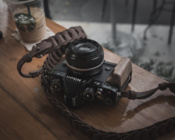 สายคล้องกล้อง Nishikawa S921 Vintage for Leica SL2 SL