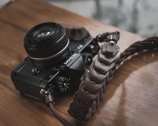 สายคล้องกล้อง Nishikawa S921 Walnut for Leica SL2 SL