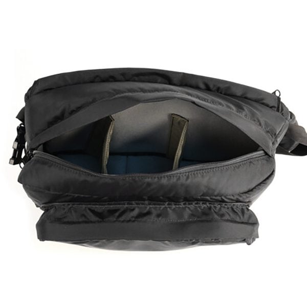 Domke Sling Bag Black Nylon 6L