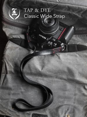 สายคล้องกล้อง TAP&DYE Classic Black Red 107cm