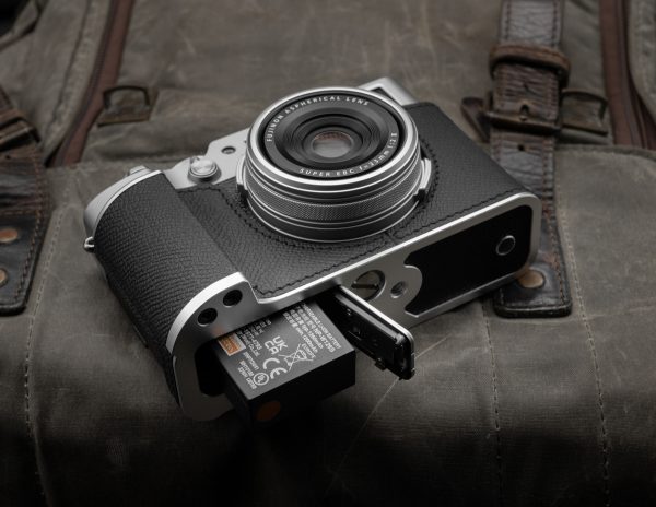 เคส Fuji X100VI Milicase สีดำ ฐานเงิน Leather Case